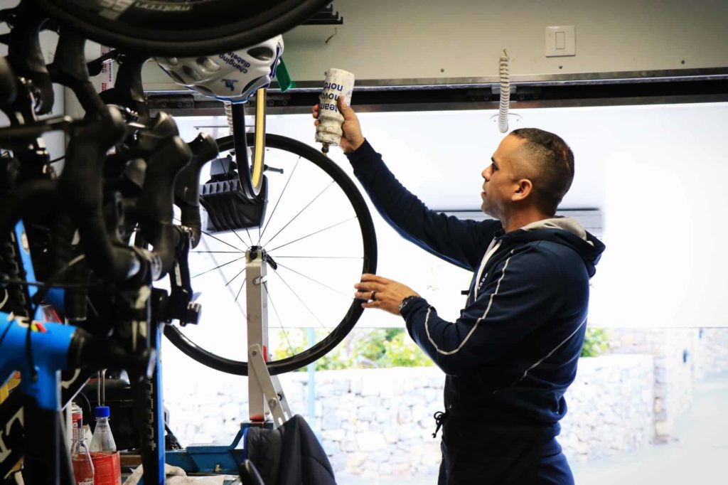 Inside the Mechanics Box During a WT Race